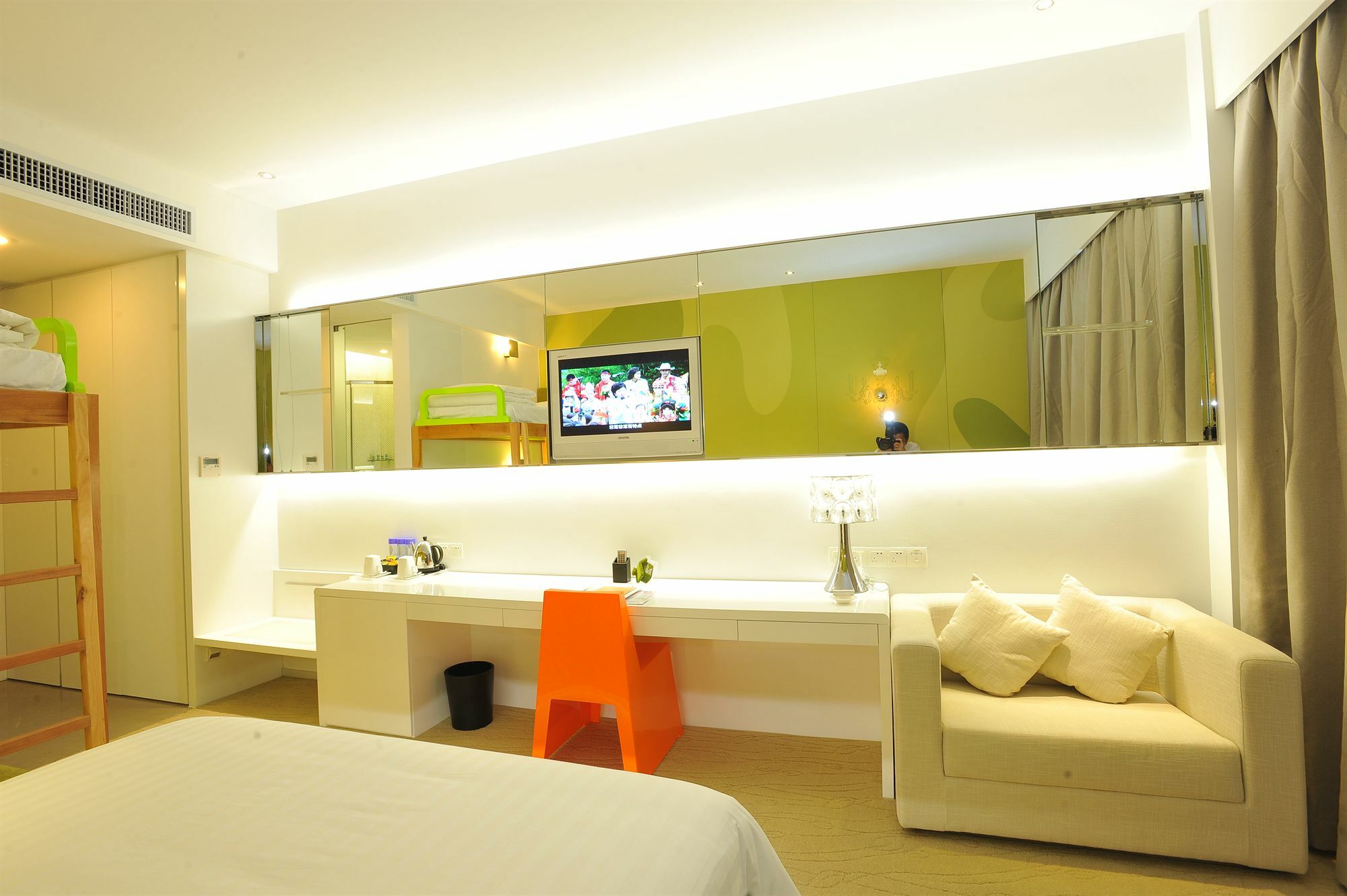 Otique Aqua Hotel Shenzhen Eksteriør billede